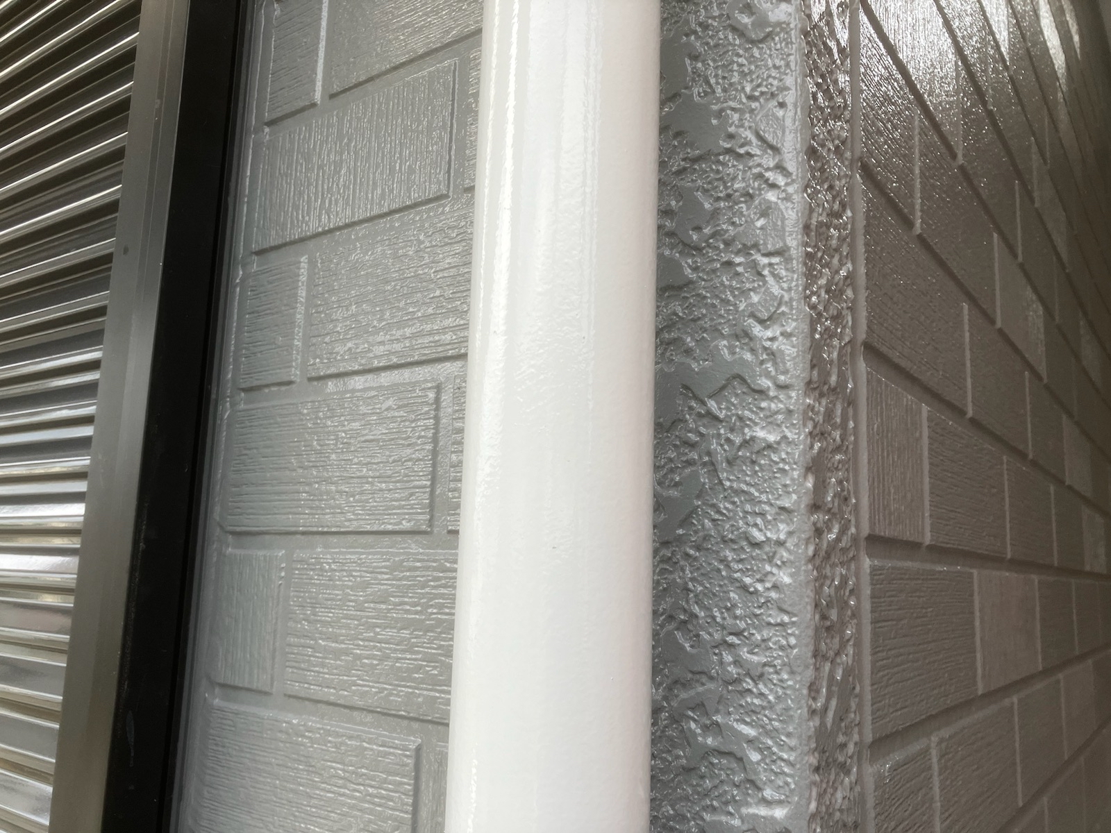 【和歌山市】D様邸<br>『グレーの外壁にダークグレーの屋根が、重厚感溢れる素敵な仕上がりに…✧₊°』ウルトラTOP、インテグラルコート塗布20